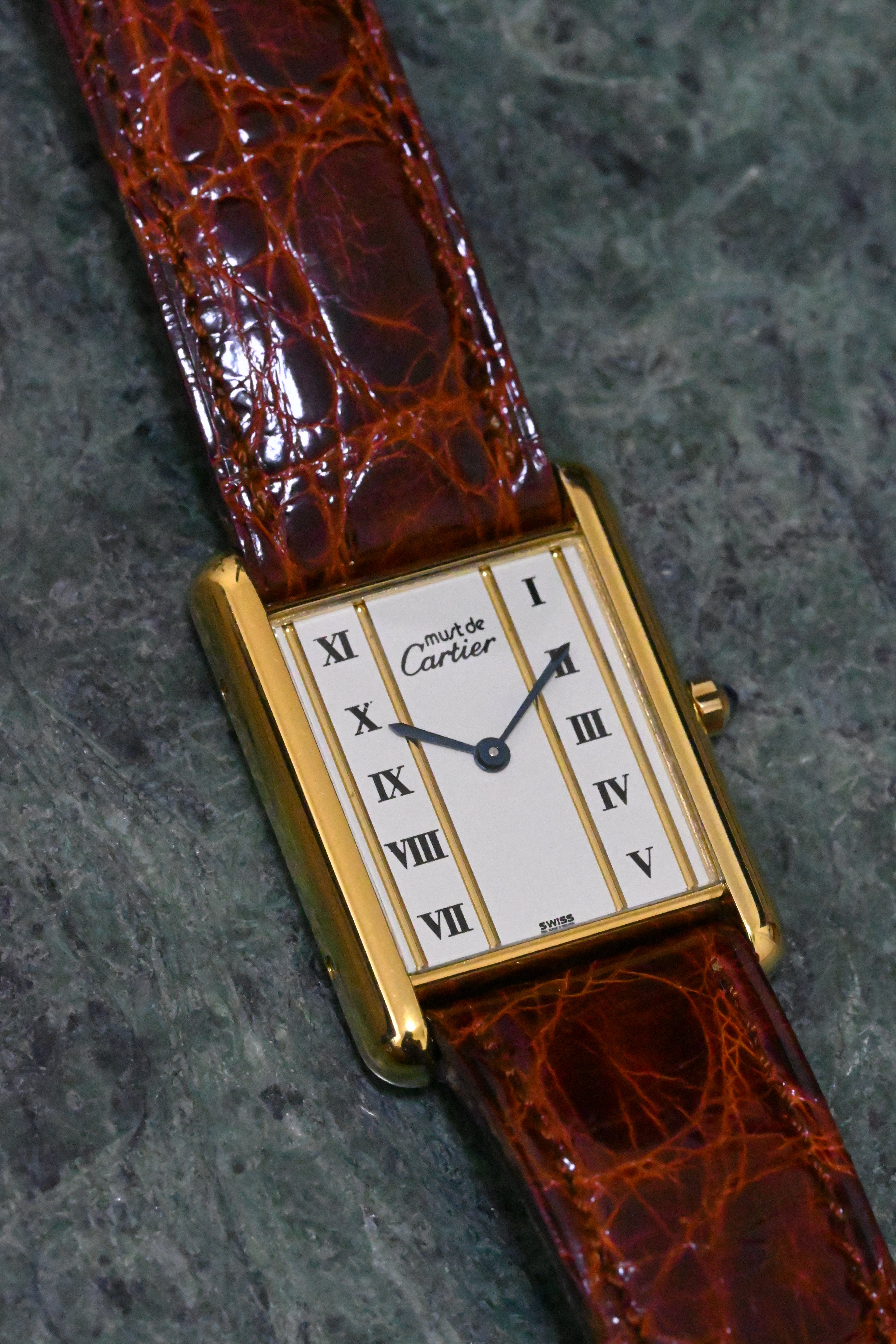 廃盤マスト ドゥ カルティエ タンク ユニセックス ヴィンテージウォッチ 縦ローマン LMサイズ