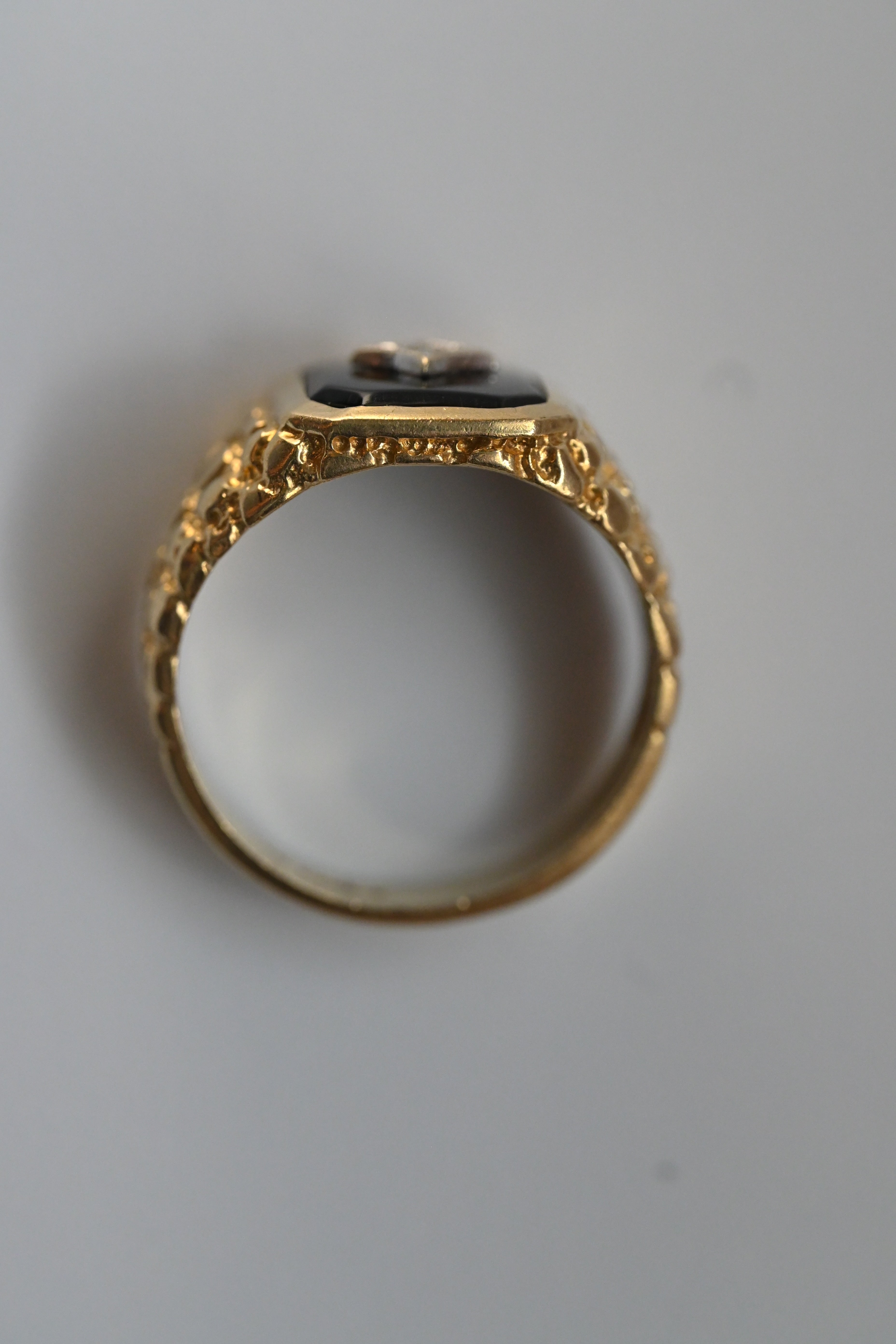 10K 5.89g オニキス & 星留めダイヤ・ヴィンテージリング