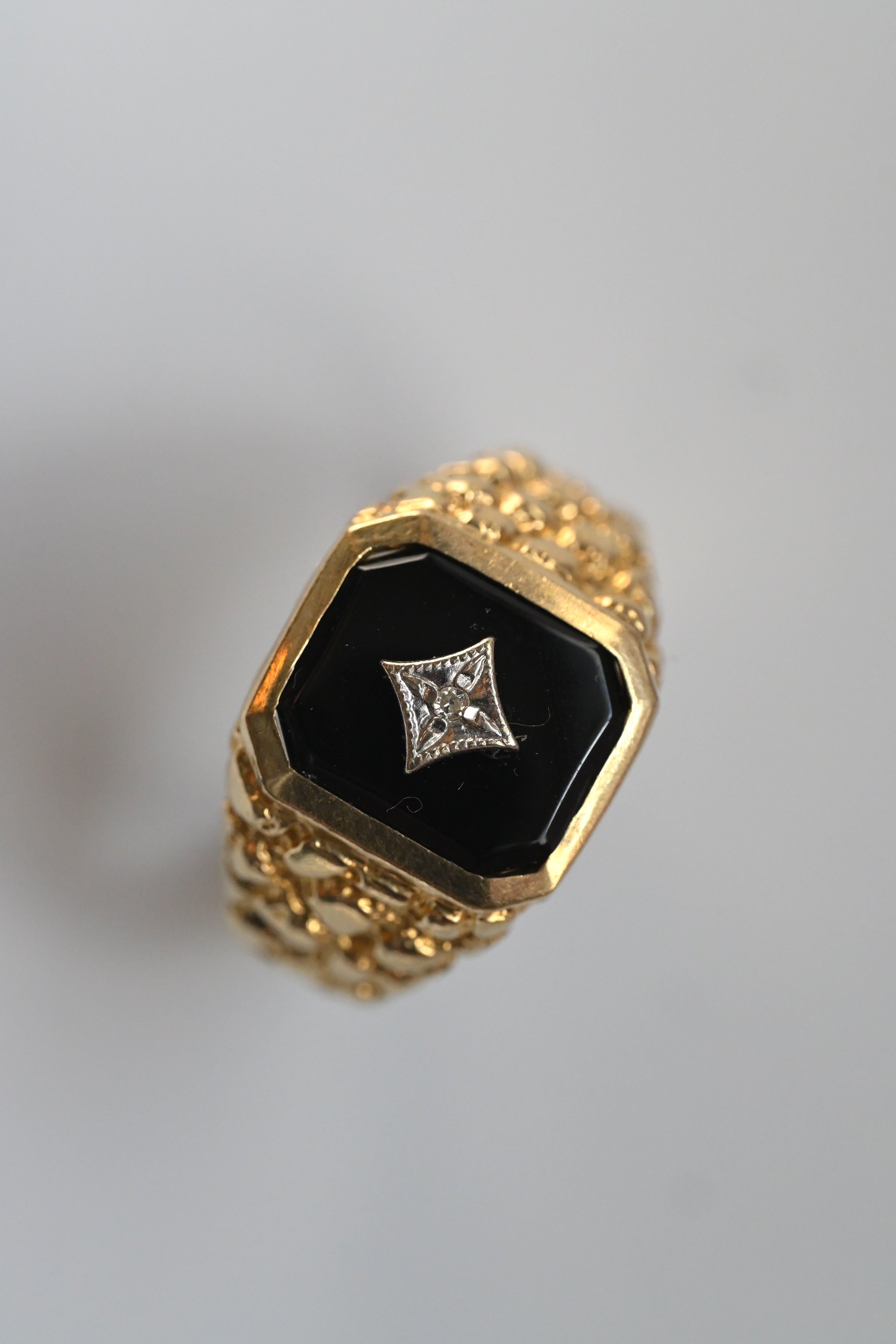 10K 5.89g オニキス & 星留めダイヤ・ヴィンテージリング