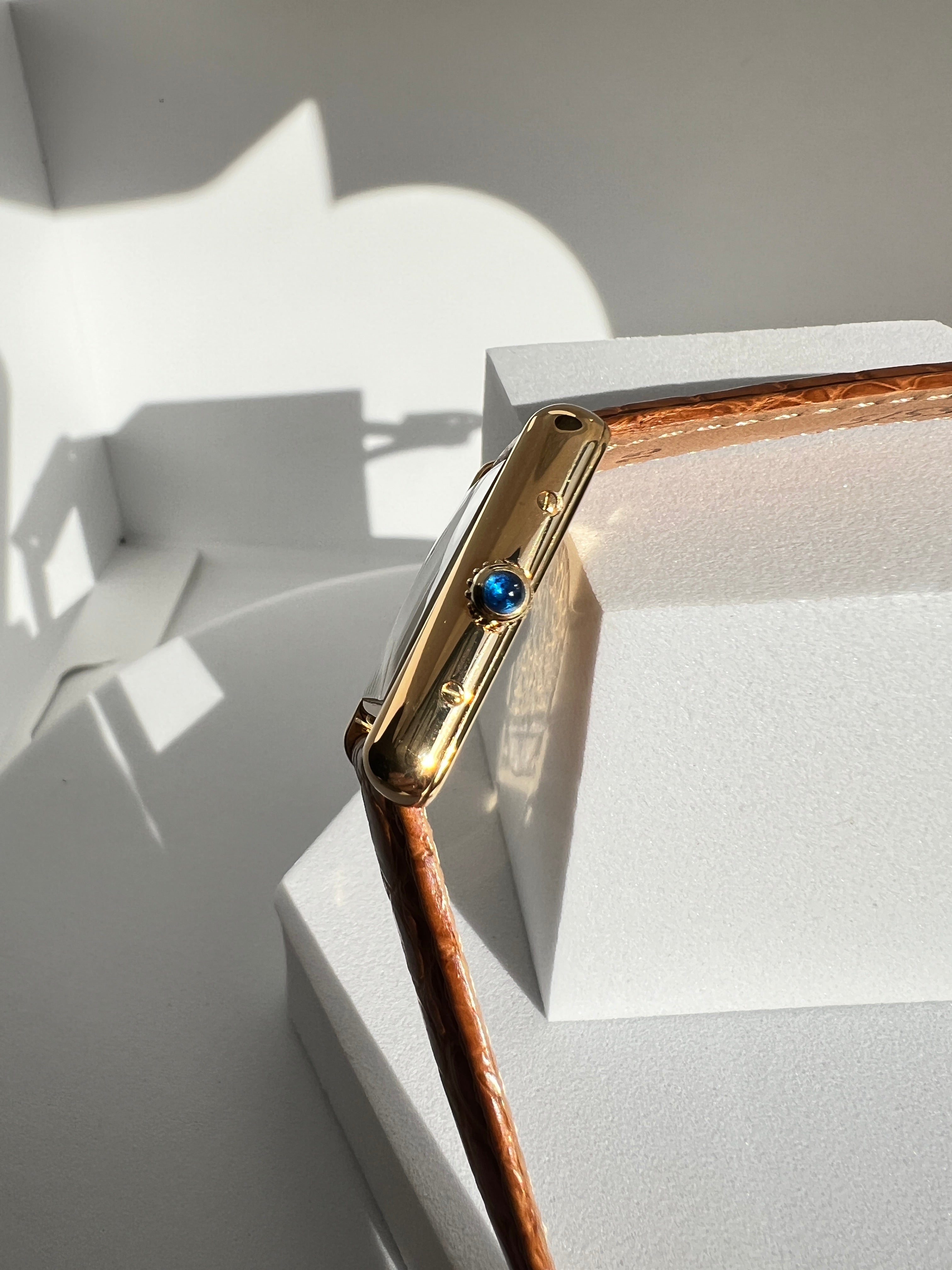 マスト ドゥ カルティエ タンク レディースヴィンテージウォッチ ピンク アクアリーノ MMサイズ 純銀に18Kヴェルメイユ