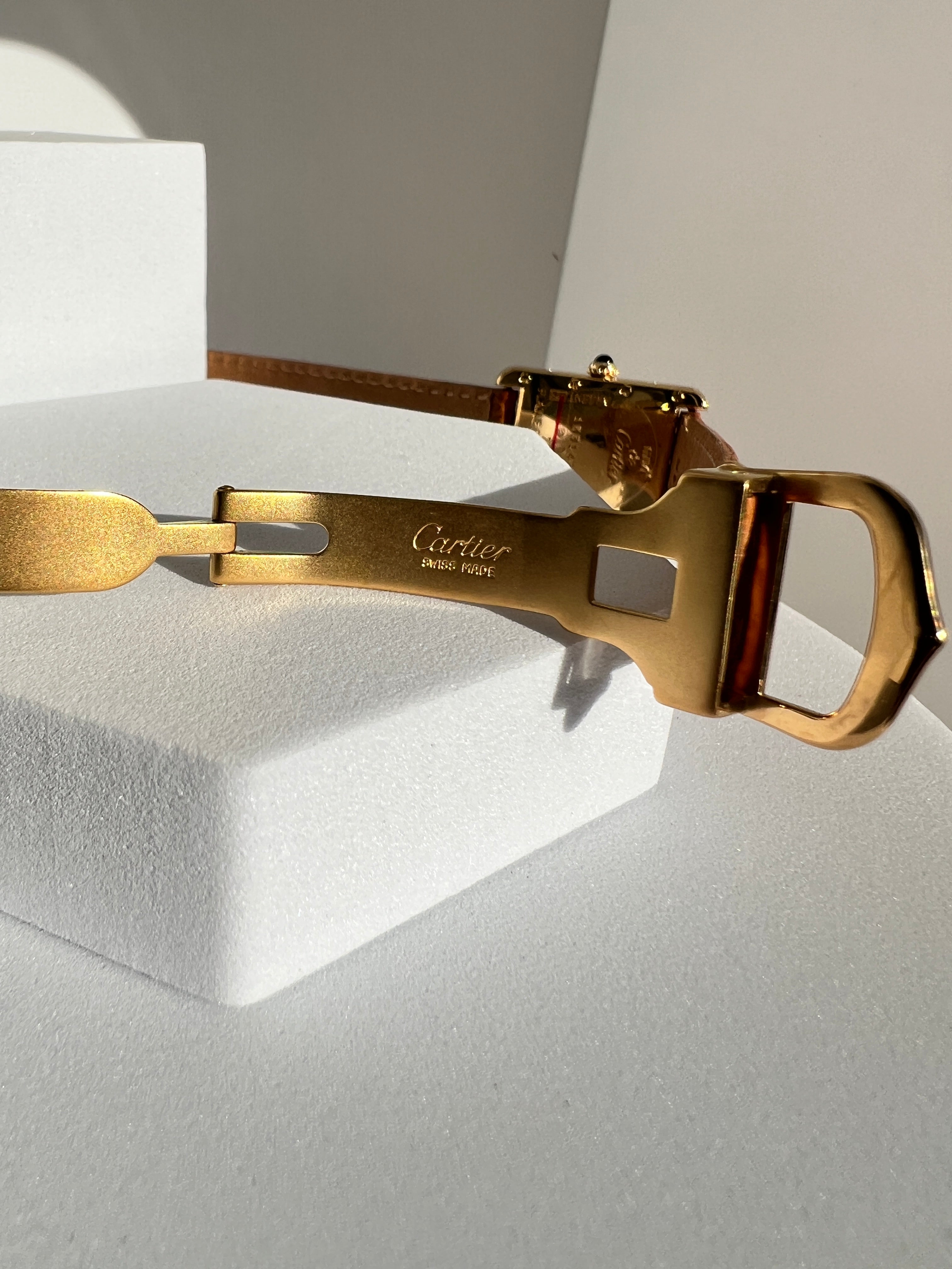 マスト ドゥ カルティエ タンク レディースヴィンテージウォッチ ピンク アクアリーノ MMサイズ 純銀に18Kヴェルメイユ