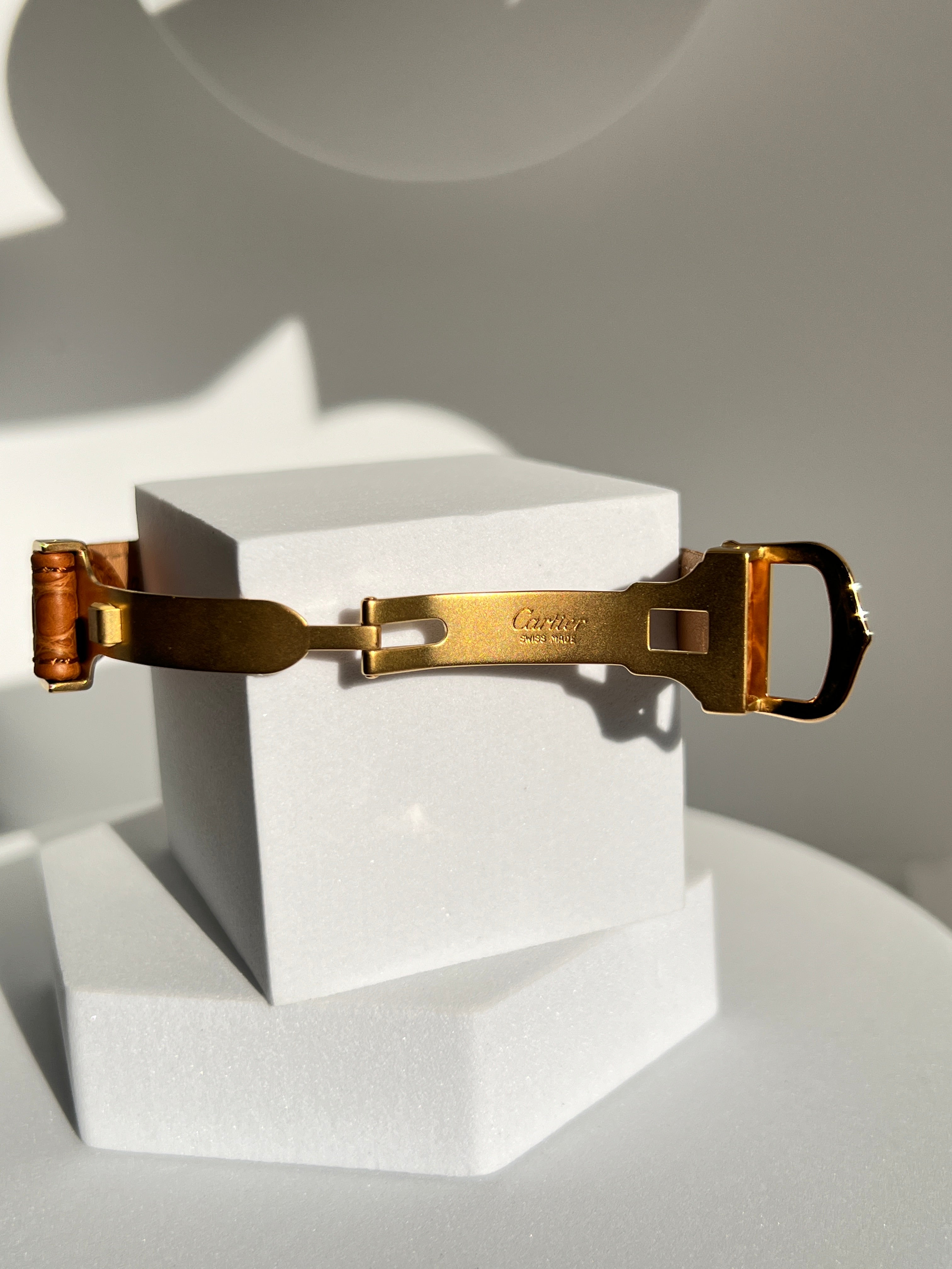 マスト ドゥ カルティエ タンク レディースヴィンテージウォッチ ピンク アクアリーノ MMサイズ 純銀に18Kヴェルメイユ