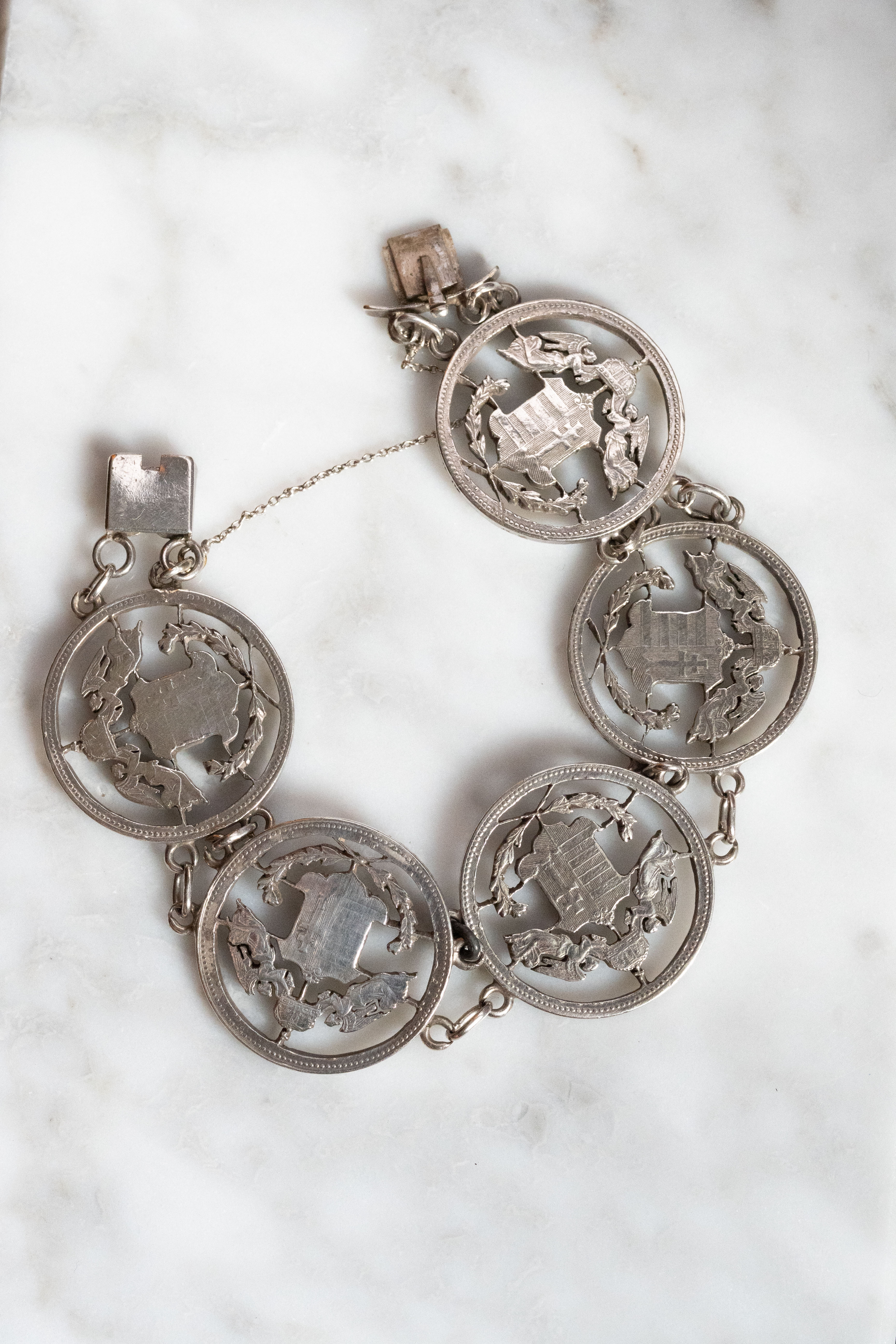 銀製 ハンガリー帝国 5コロナ透かし彫りブレスレット