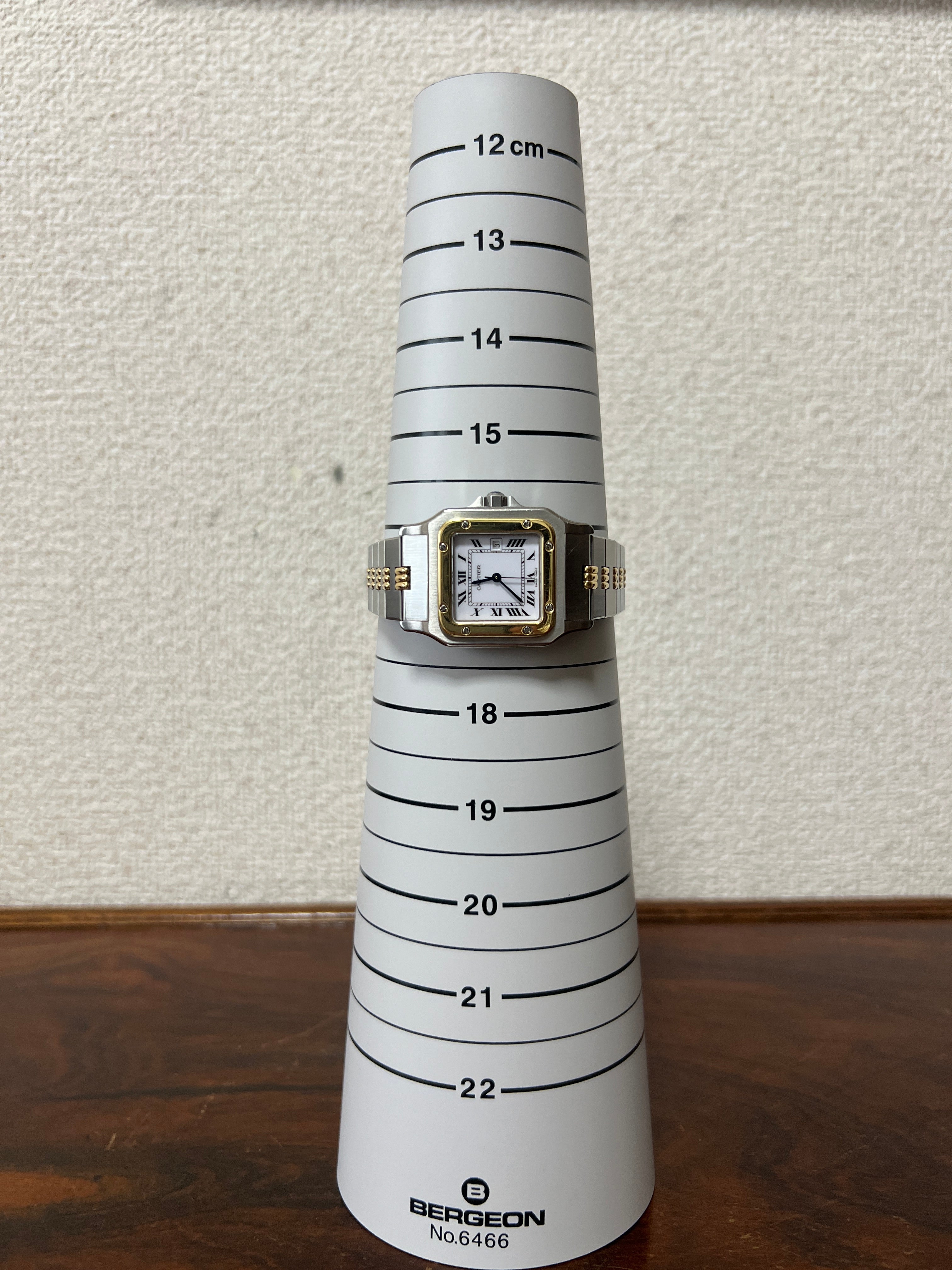 "International Warranty Included" Cartier Santos Galbe LM Size Godron Bracelet Stainless Steel x Gold Combination Automatic Model Ref.2961