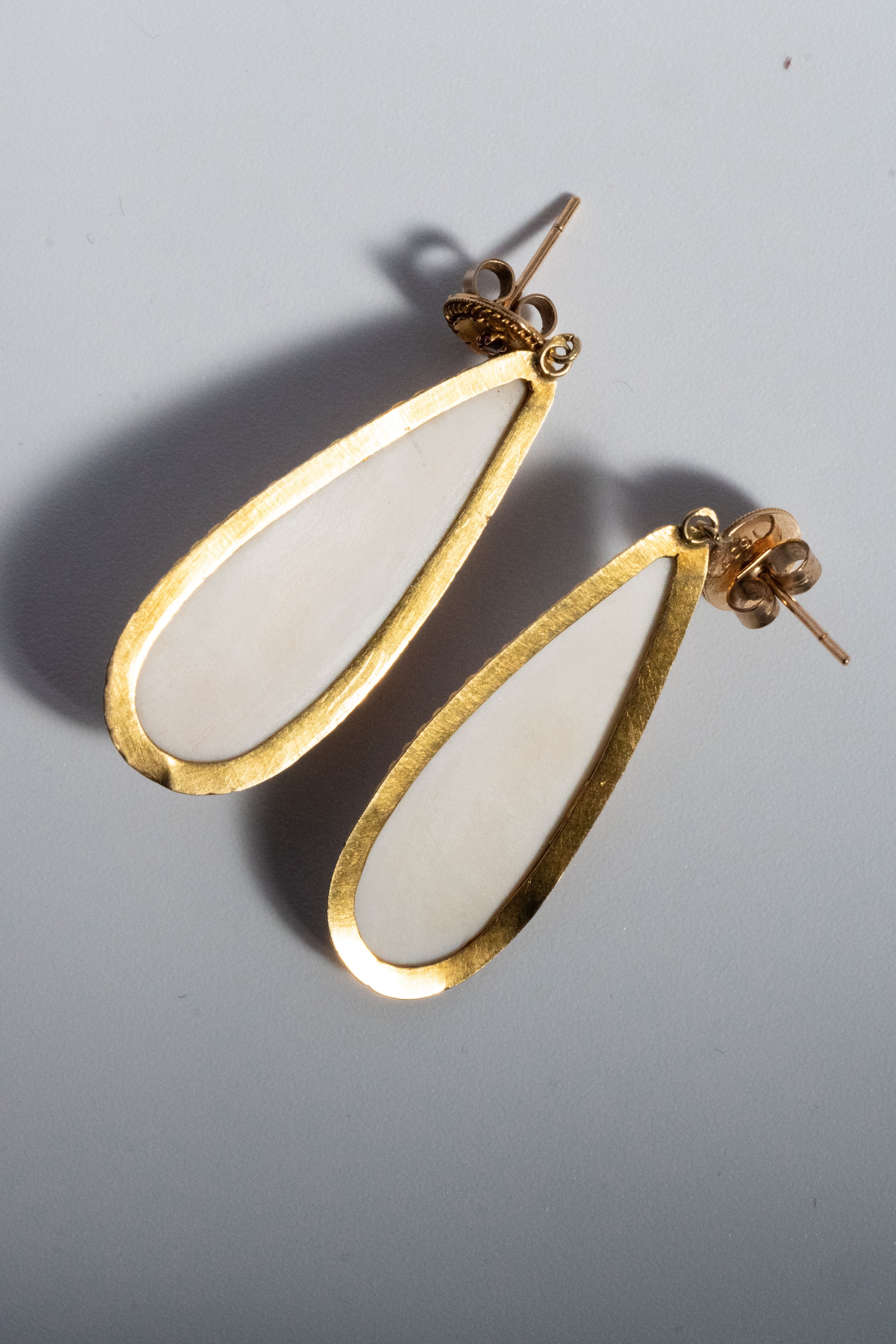 19世紀 ヴィクトリアン 15金 7.2g ルビー & 珊瑚カメオ エトルスカン・スタイル・ピアス