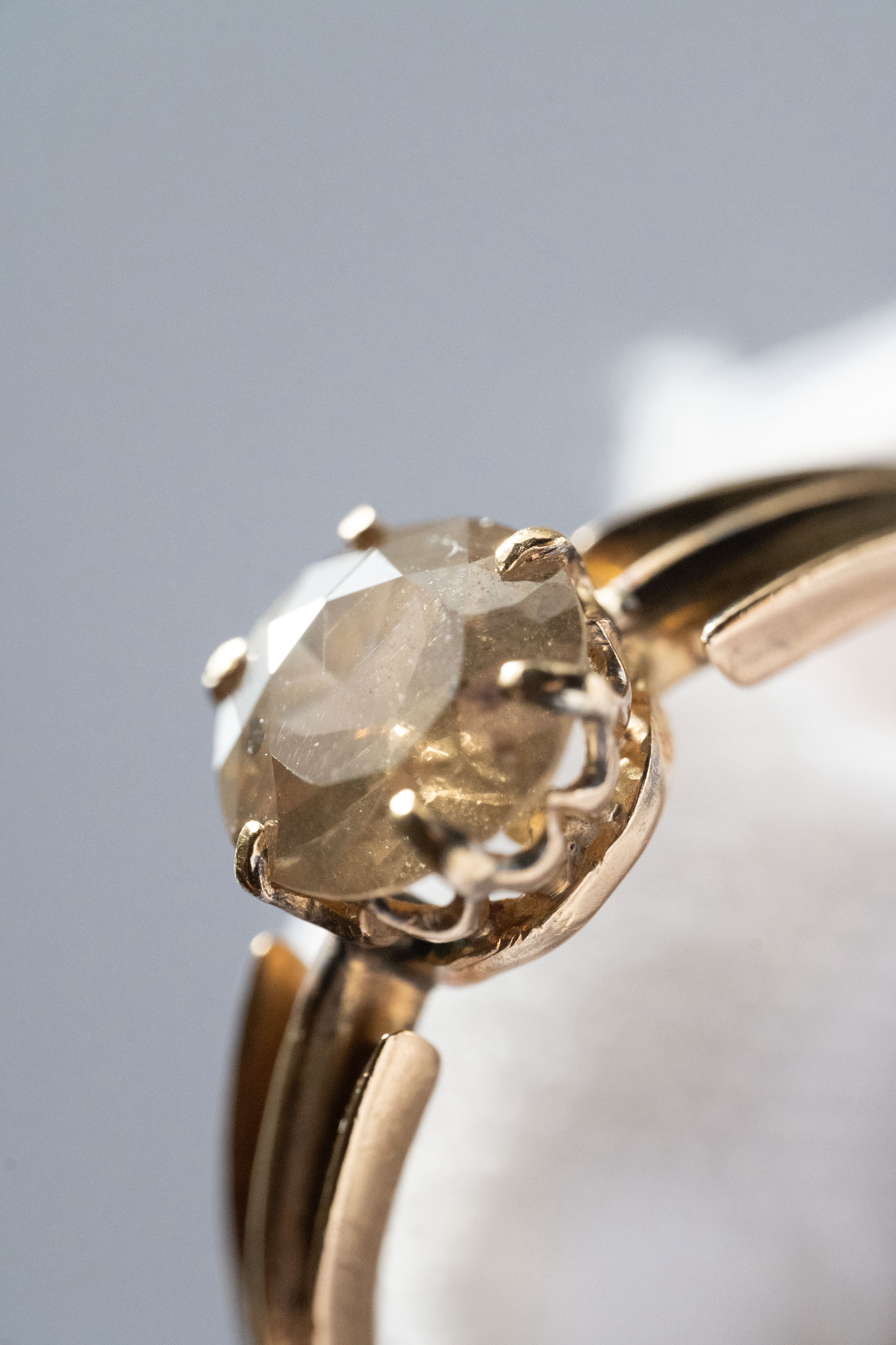 （CGLで鑑定中）18K 2.2g ヴィクトリアン・3/4ct オールドカット・ダイヤモンド・ソリティアリング（ファンシー・カラー）