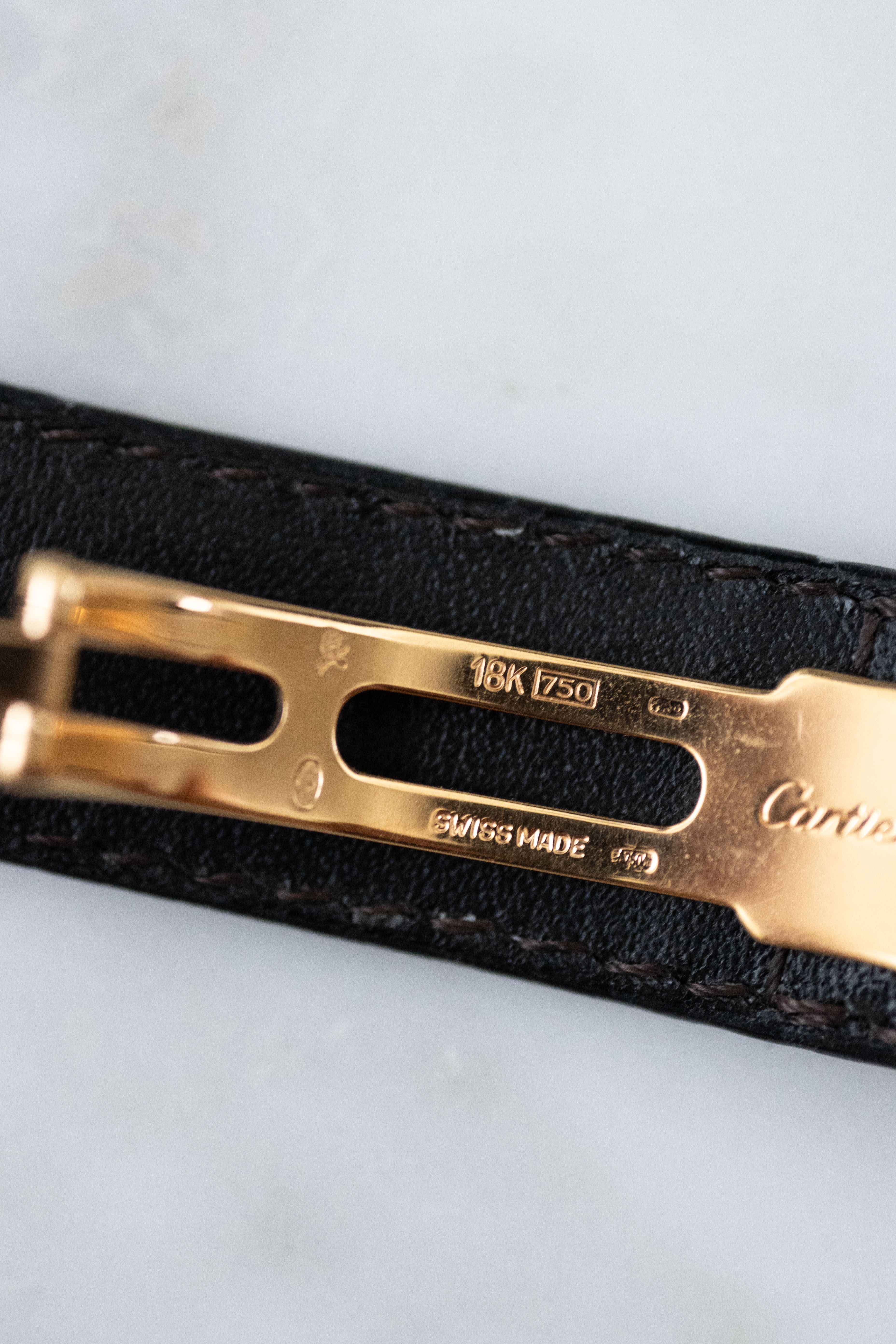 【廃盤モデル】CARTIER　タンクアメリカン  18Kイエローゴールド MMサイズ  W2600851