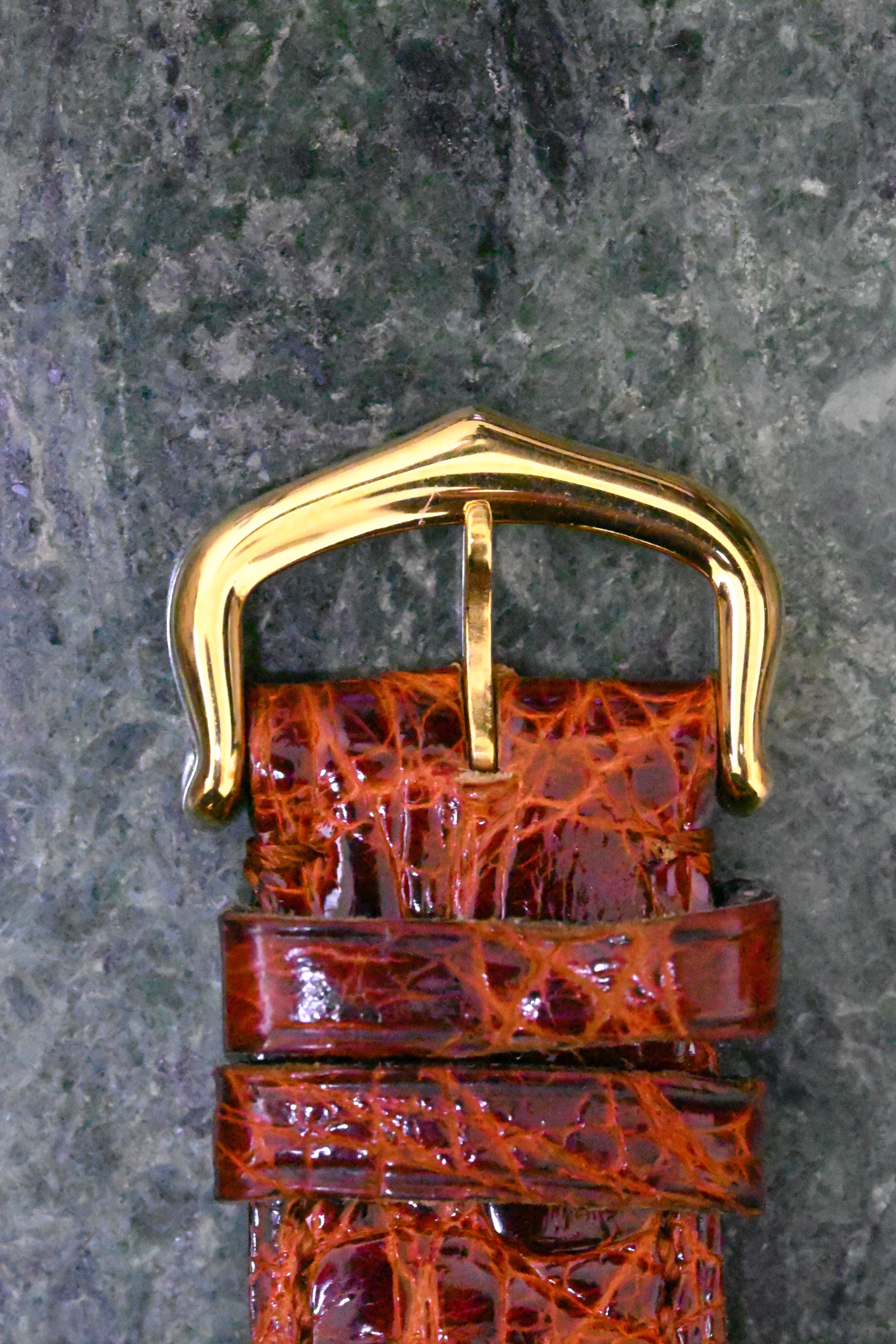 廃盤マスト ドゥ カルティエ タンク　ユニセックス ヴィンテージウォッチ 縦ローマン LMサイズ