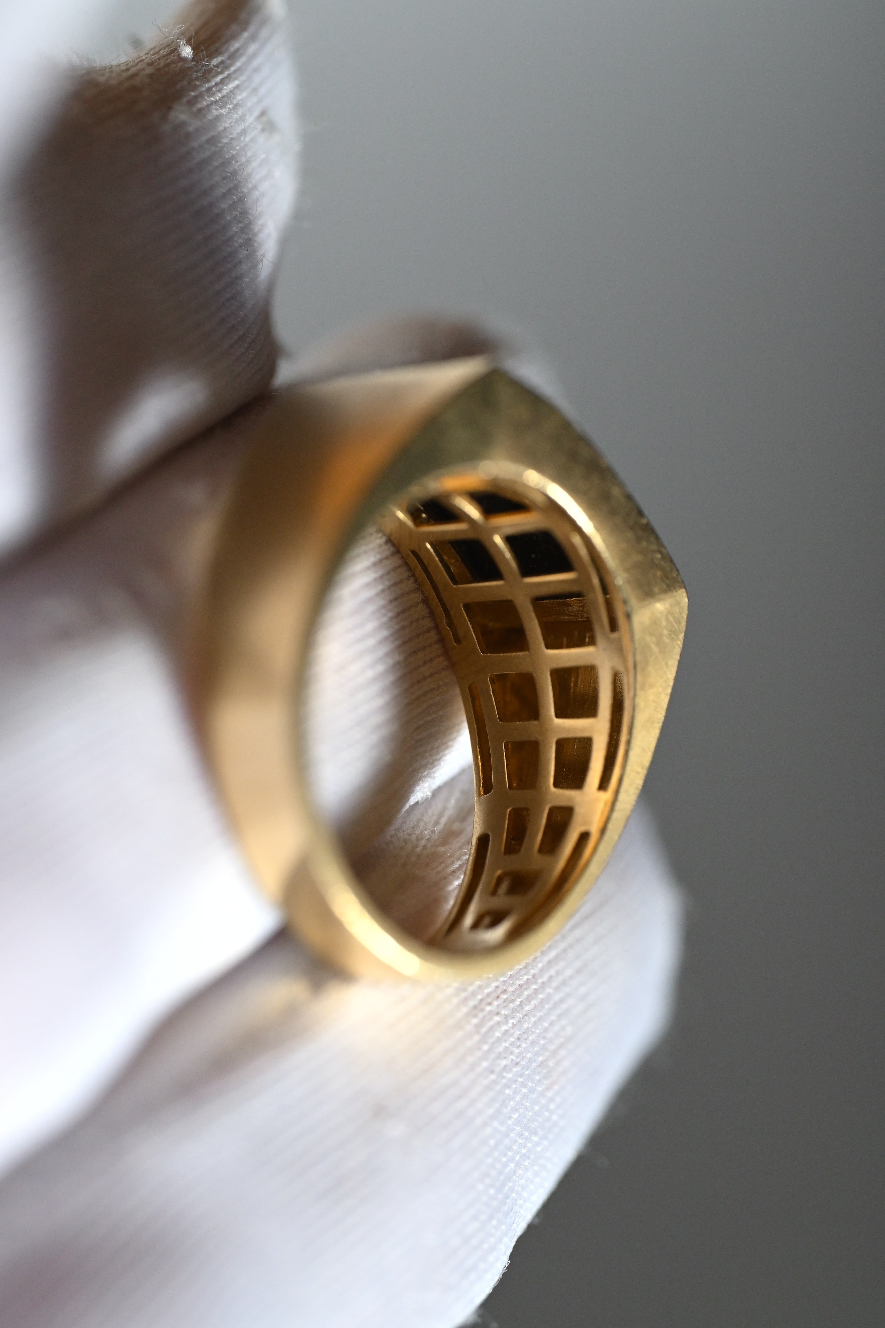 14K 6.70g オニキス ＆ ダイヤモンド・スラッシュリング