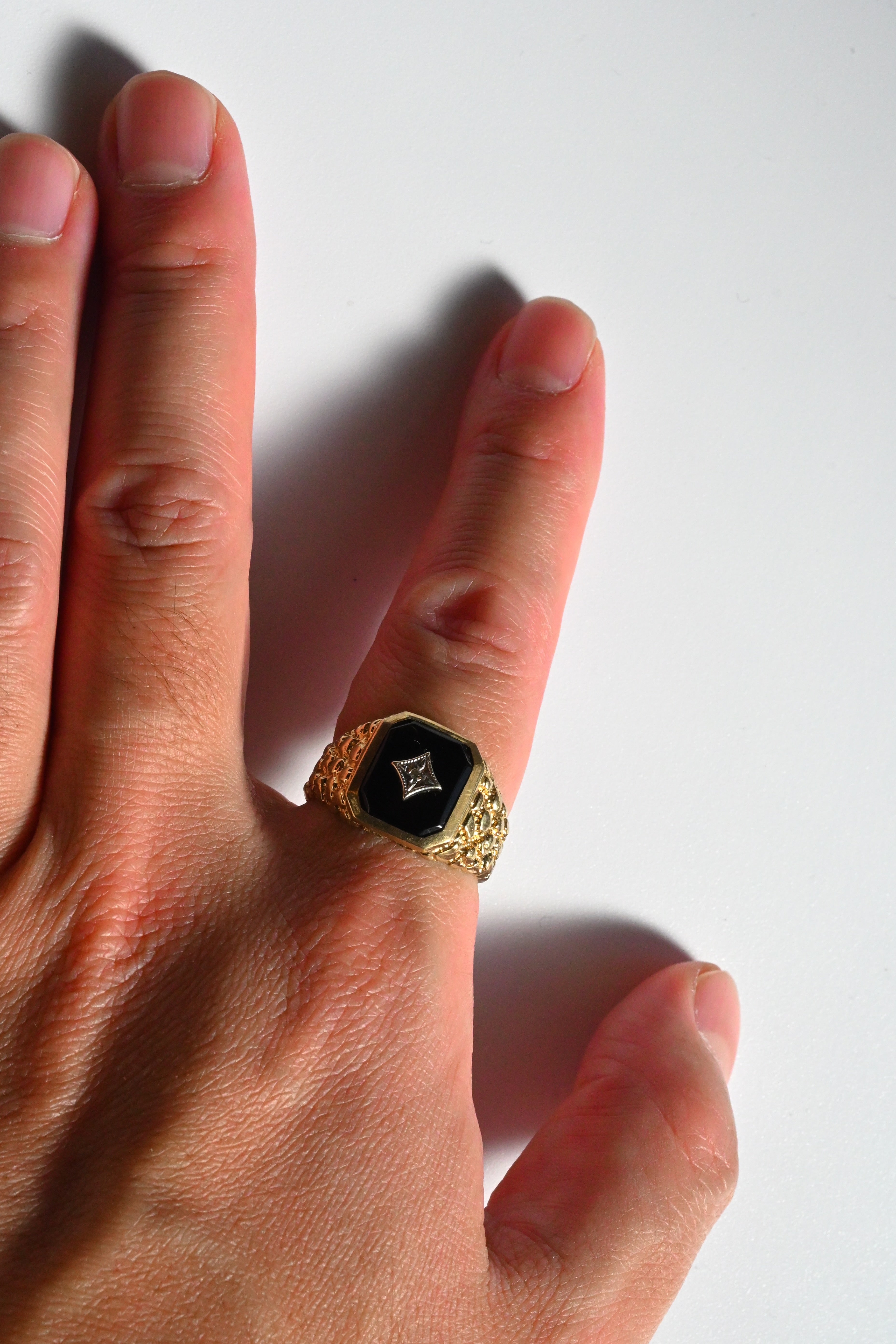 10K 5.89g オニキス ＆ 星留めダイヤ・ヴィンテージリング