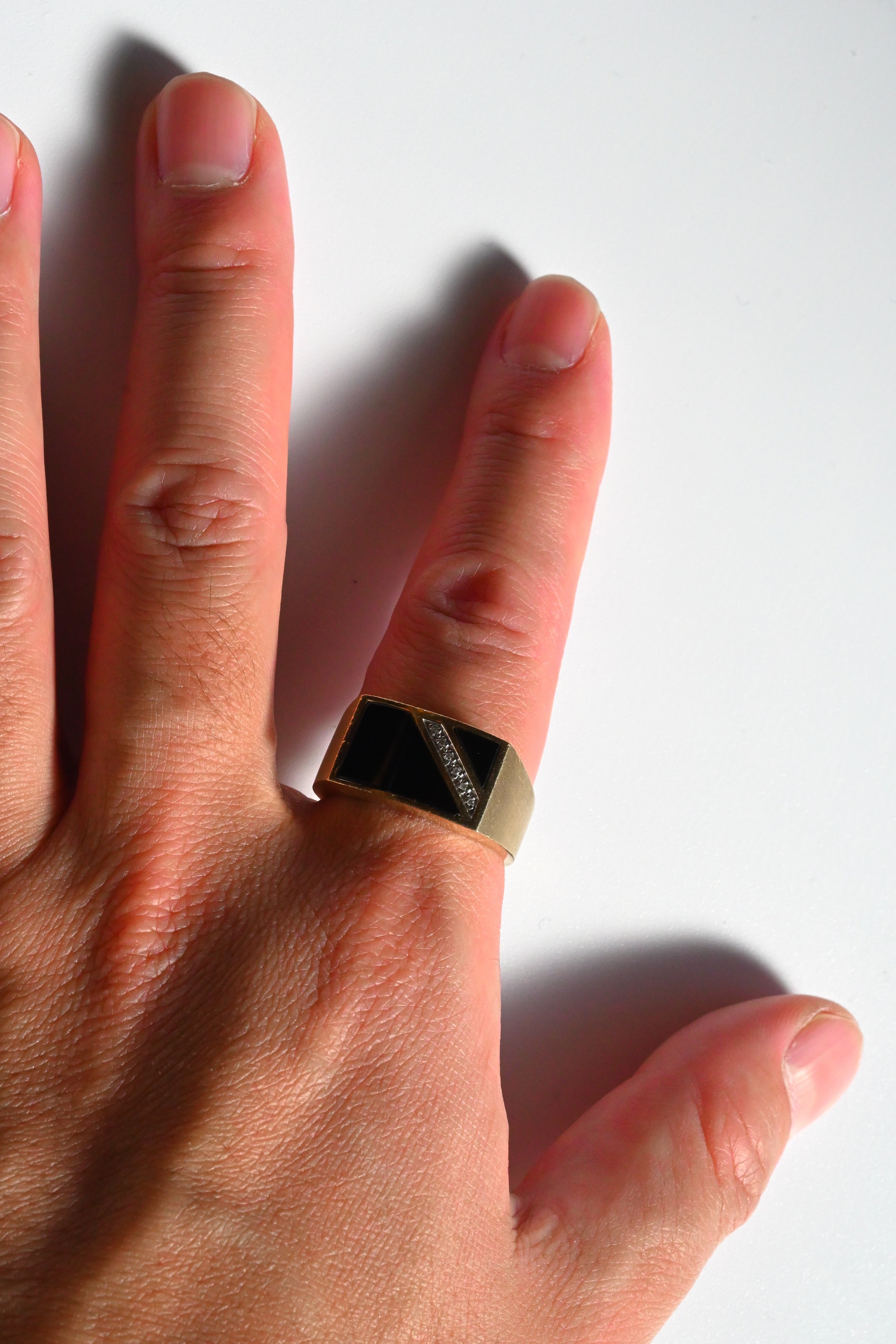 14K 6.70g オニキス ＆ ダイヤモンド・スラッシュリング